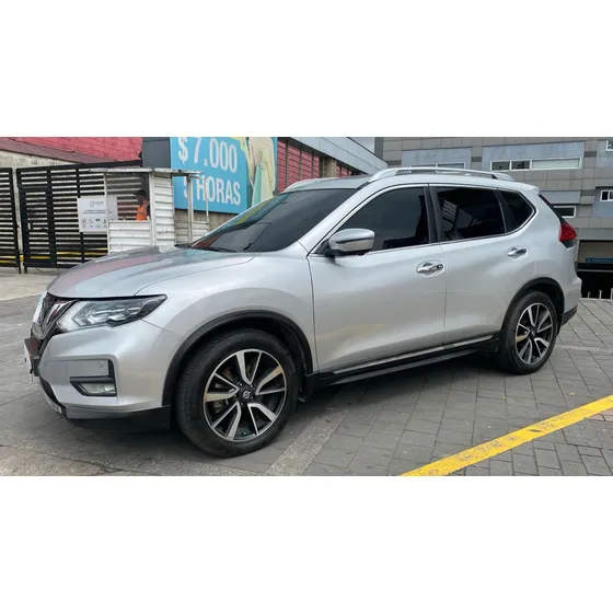 Nissan Xtrail 2.5 Exclusive