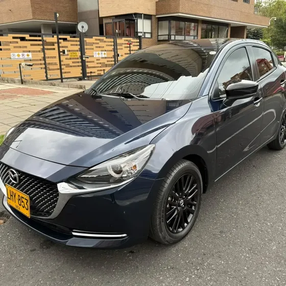 Mazda 2 Sport 2023 1.5 Carbono Edicion