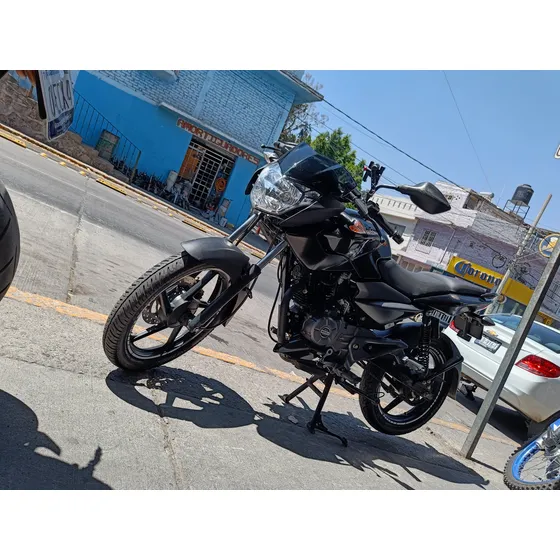 Ns 125cc Color Negra En Excelentes Condiciones