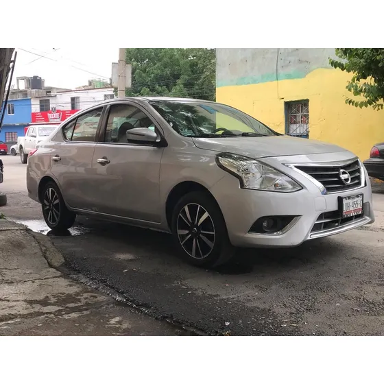 Nissan Versa 1.6 Exclusive Navi At