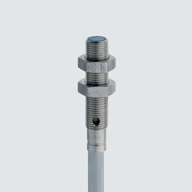 Sensor Miniatura M5 Cable 2m, 3 Hilos Pnp 0,8mm Contrinex