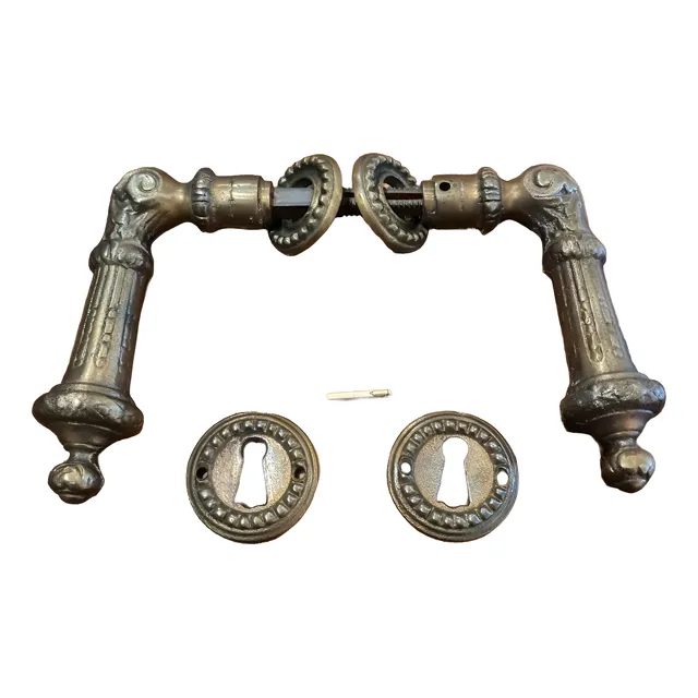 Manija Picaporte Para Puerta Herraje Antiguo Bronce Viejo.