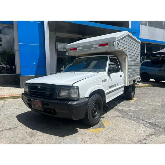Mazda B2200 Sincrónico