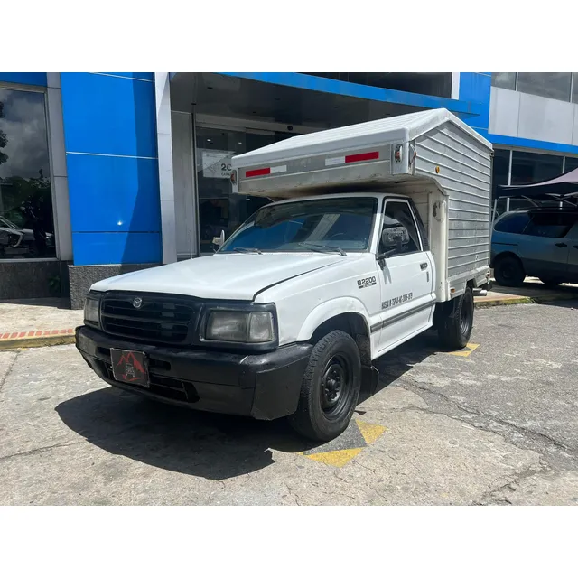 Mazda B2200 Sincrónico