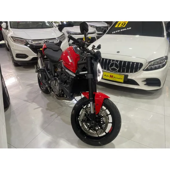 Ducati Monster 937 