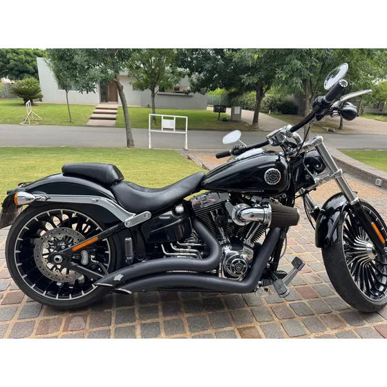 Harley Davidson Breackout