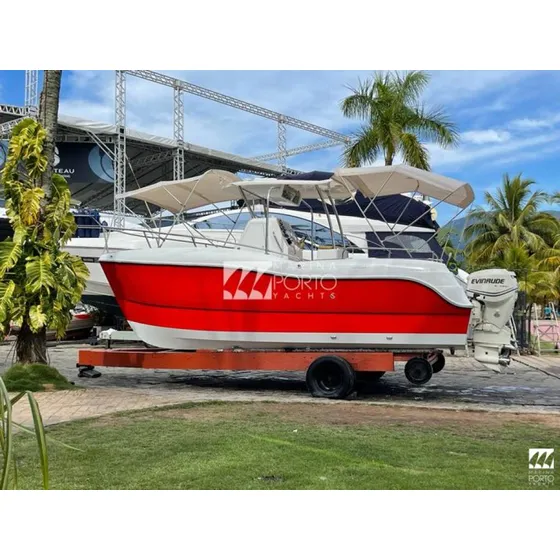 Catamaran 27