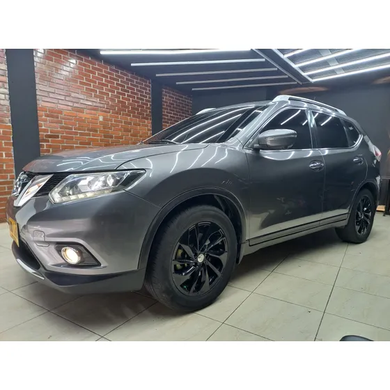 Nissan X-trail 2.5 Exclusive