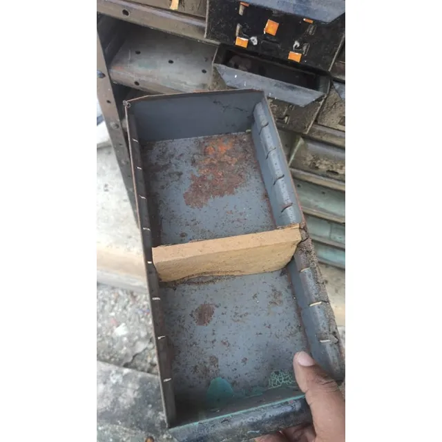 Gavetas Hierro Usadas Para Tornillos