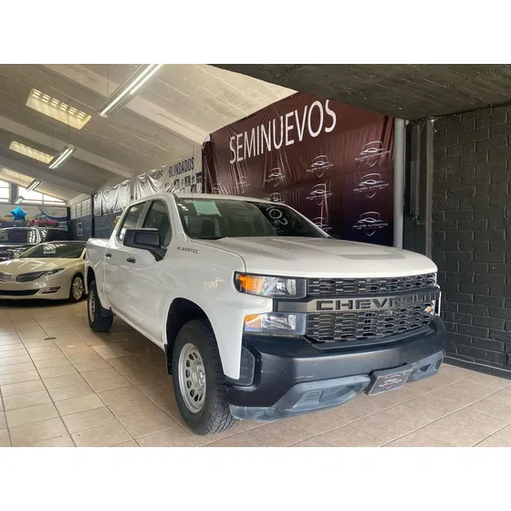 Chevrolet Silverado 5.4 2500 Doble Cabina Ls 4x2 At