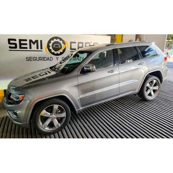 Jeep Grand Cherokee 3.6 Limited Lujo V8 4x2 At