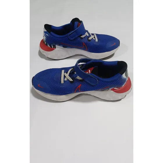 Zapatos Deportivos Nike ( Usado) Talla Us 2 Original