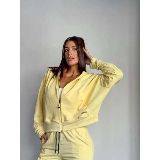 Campera Isu Mariposa Amarilla Con Capucha Rústica Mujer