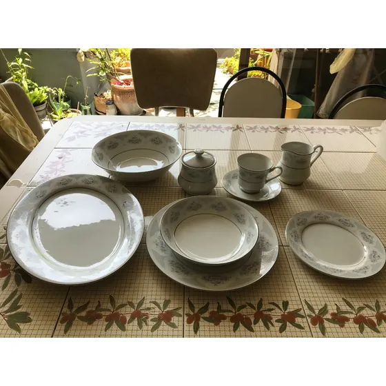Excelente Oportunidad Vajilla China - Aro Plata - Set De 8