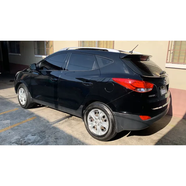 Hyundai Tucson 1