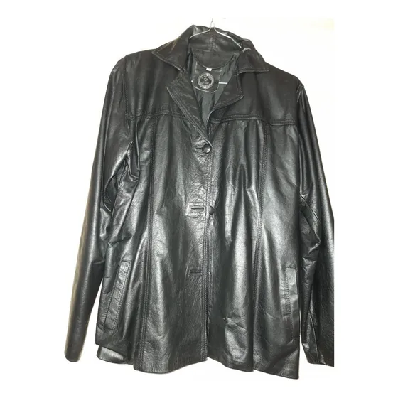 Vendo Elegante Chaqueta De Cuero