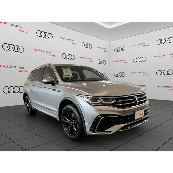 Volkswagen Tiguan 2023 5 Pts. R-line, 2.0t, Dsg, Piel, Qcp, F. Led, Ra-19