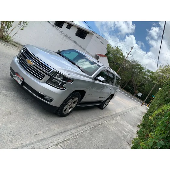 Chevrolet Suburban 5.4 Premier Piel 4x4 At