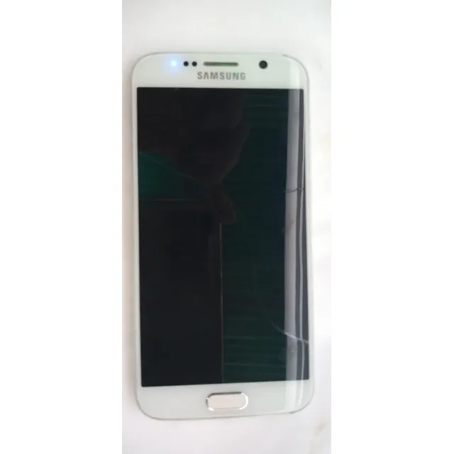 Celular Samsung Galaxy S6 (pantalla Rota) Color Blanco Usado