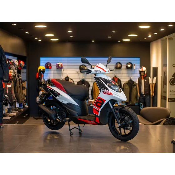 Aprilia Sr 160 Blanca Reserva Inmediata Abs Motoplex Contado