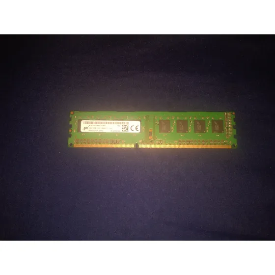 Tarjeta De Memoria Ram 4gb M378a5143eb1-cpb 1x4gb Ddr3