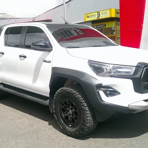 Toyota Hilux 2025 2.8 Gr-s At
