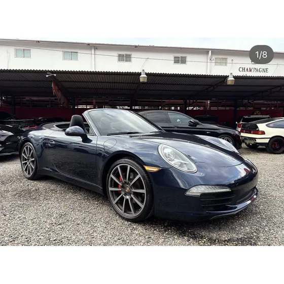 Porsche Carrera 4 Cabriolet