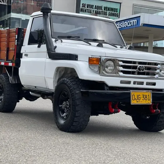 Toyota Land Cruiser 2000 4.5 Fzj75