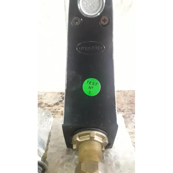 Juego De Llave Para Lavamanos Marca Venceramica. Nuevo.