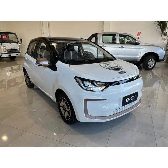 Jac E-s1 0.0 E-s1 At