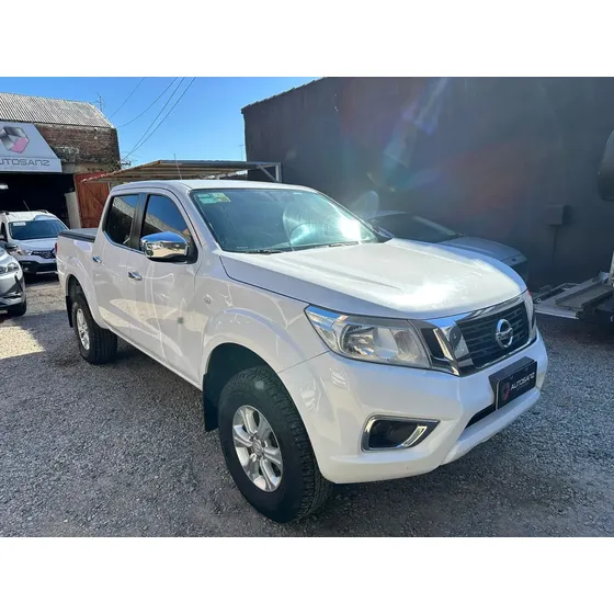 Nissan Np300 2.3 Frontier Xe Cd 4x4 Mt