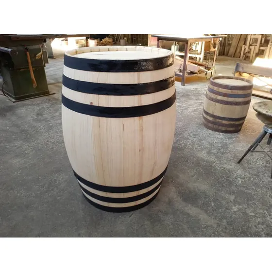 Barril O Barricas En Madera De Pino Para La Decoración 