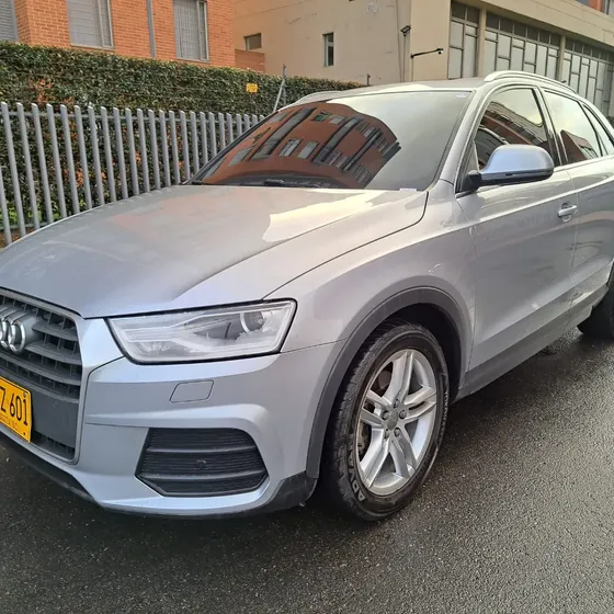 Audi Q3 2017 Ambition 1.4 Turbo Automática Sun Roof 2017
