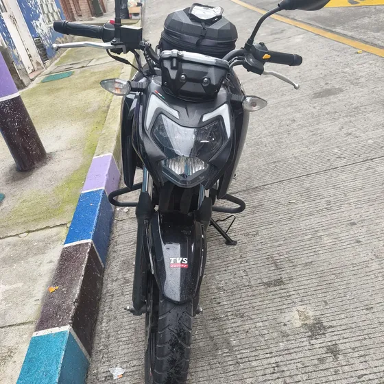 Apache Rtr 160 4v Color Negra Única Dueña