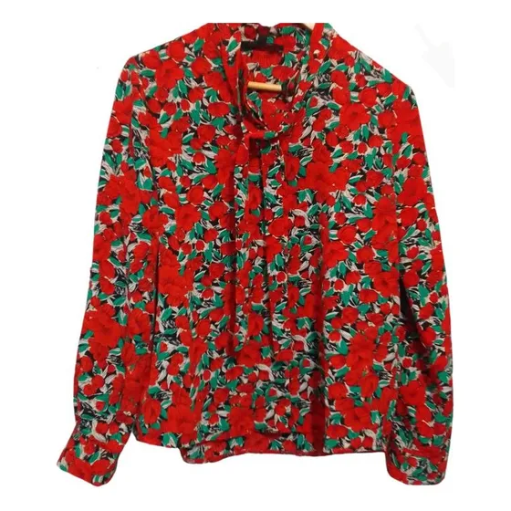 Blusa Marcova. Floreada. Talle M.