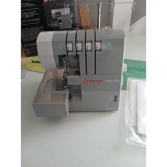 Máquina De Coser Overlok Industrial Marca Singer Como Nueva.