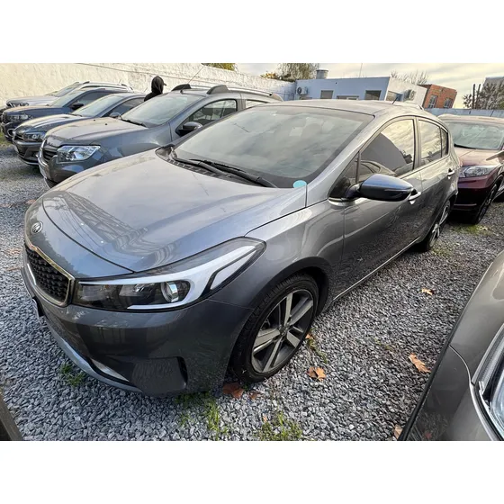 Kia Cerato 1.6 Ex At6