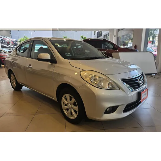 Nissan Versa 1.6 Advance Mt