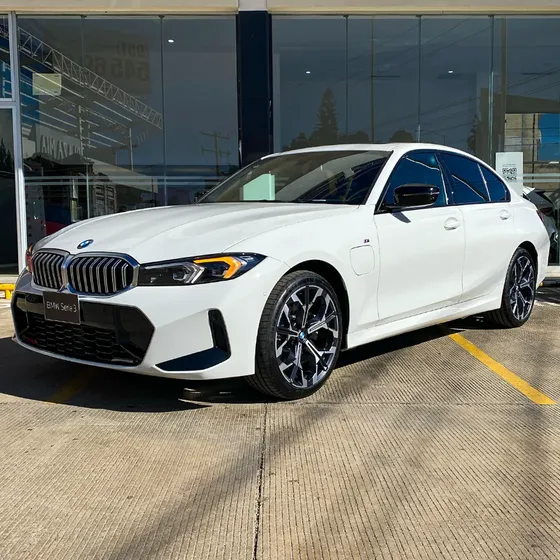 BMW Serie 3 2026 2.0 330e 50 Jahre Edition Hibrido Conectable