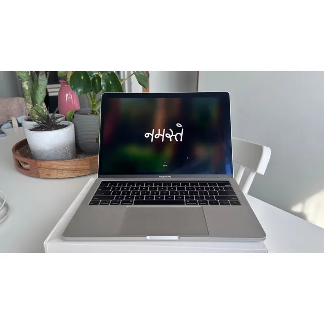 Macbook Pro (2019) 13.3  8gb De Ram 512gb Ssd Intel Core I5