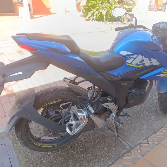 Gixxer 150, Llantas Y Kit De Arrastre Full, Seguro Y Tecno.