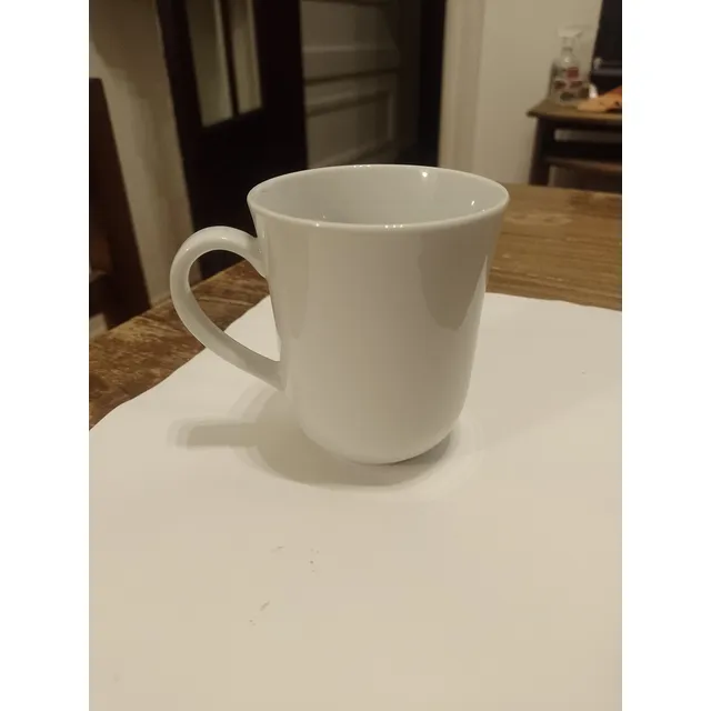 Taza De Porcelana Blanca.