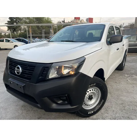 Nissan Np300 2.5 Doble Cabina S Aa Pack Seg Mt