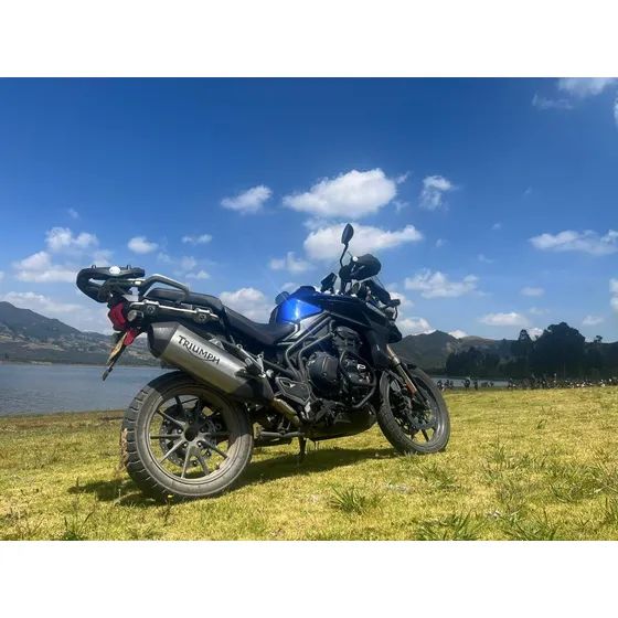 Tiger Explorer 1200. Llantas Nuevas. Accesorios.