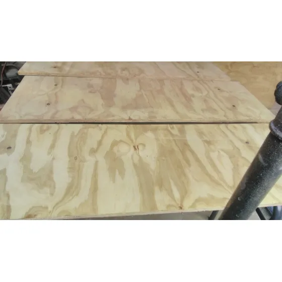 Mesa Escritorio Tapa De Fenólico Pino Usada