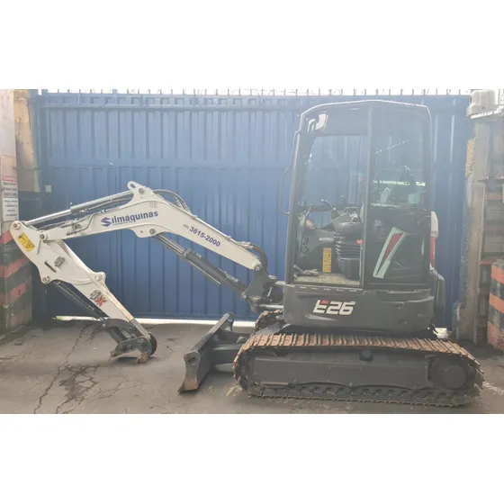 Mini Escavadeira Bobcat Mod. E26 Ano 2022 677,40h C/ Ar Cond