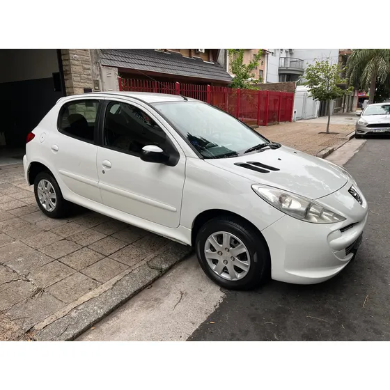 Peugeot 207 1.4 Allure 75cv