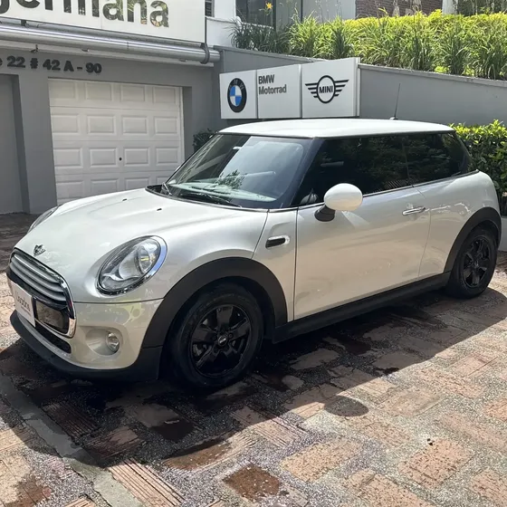 Mini Cooper 2015 1.5 F56 Coupe Peeper