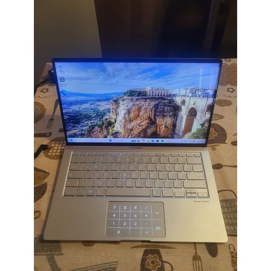 Notebook Asus Zenbook 14 Ux433 Core I7 8560u Ssd 256g Prateado