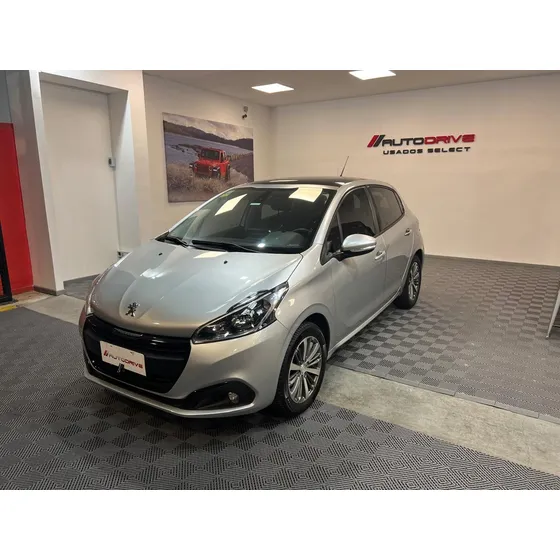 Peugeot 208 1.6 Feline